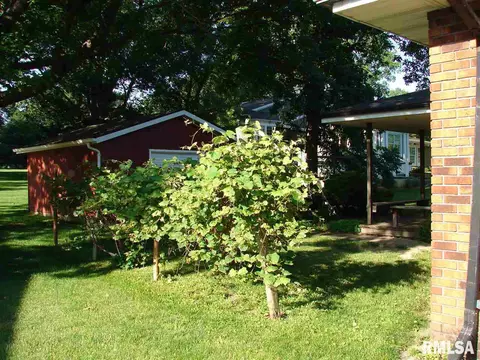 717 S Hilldale, Eureka, IL 61530 photo 32