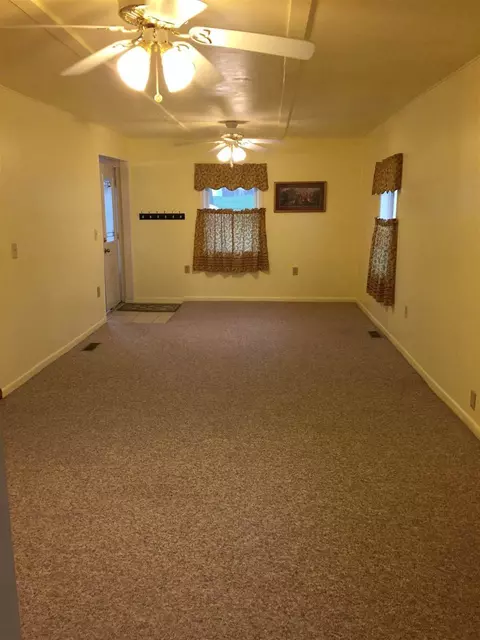 409 3rd St, Sparland, IL 61565 photo 14