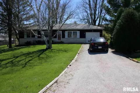 105 Dennis Dr, Eureka, IL 61530 photo 5