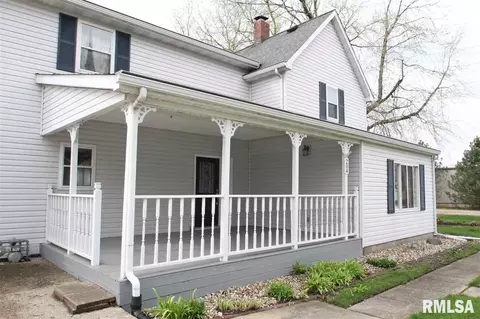 204 E Pine St, Dunlap, IL 61525 photo 2