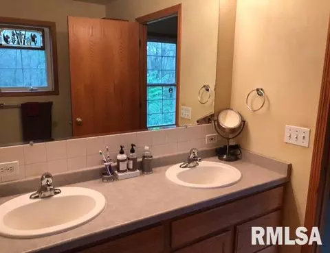 36 Timber Rd, Macomb, IL 61455 photo 17