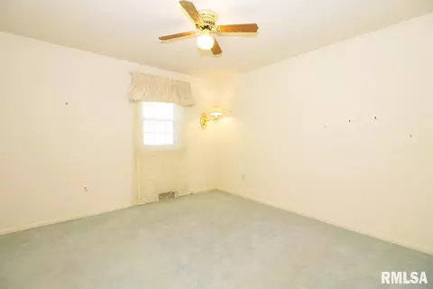101 Jay, Morton, IL 61550 photo 16