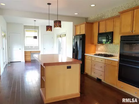 2021 W Liams Way, Dunlap, IL 61525 photo 11