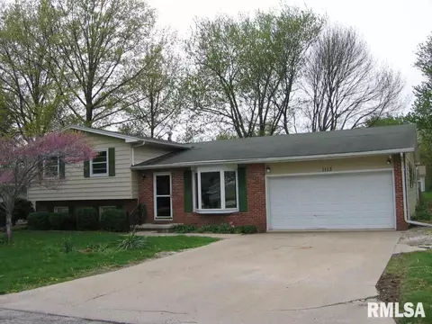 1113 Debbie Ln, Macomb, IL 61455 photo 1