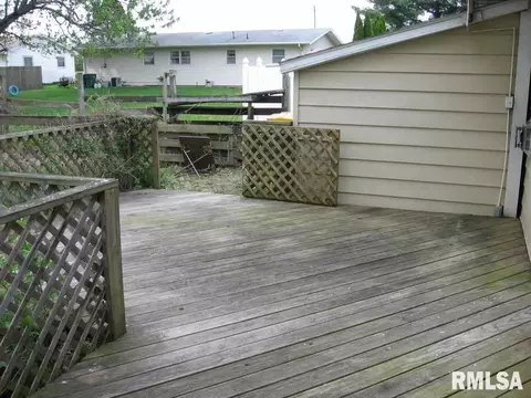 1113 Debbie Ln, Macomb, IL 61455 photo 13