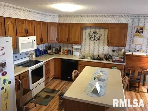 1475 E Myrtle, Canton, IL 61520 photo 13