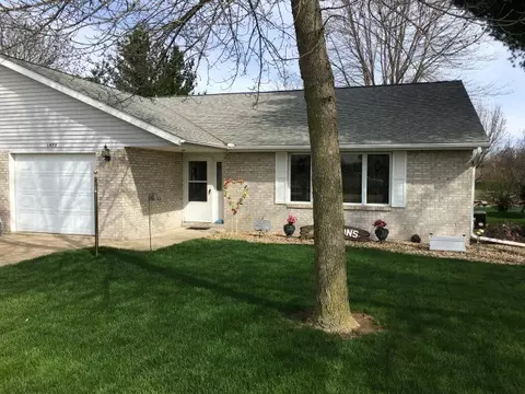 1475 E Myrtle, Canton, IL 61520 photo 1