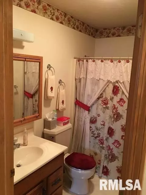 1475 E Myrtle, Canton, IL 61520 photo 15