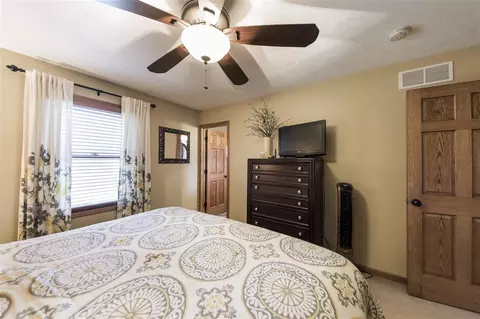 921 Dennis Dr, Eureka, IL 61530 photo 20