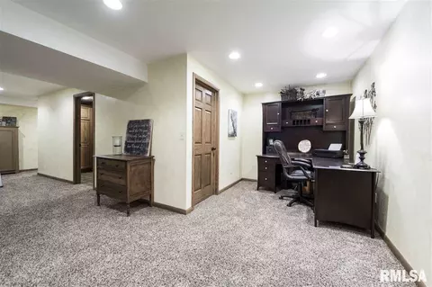 921 Dennis Dr, Eureka, IL 61530 photo 24