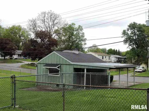 330 E Grant St, Macomb, IL 61455 photo 36