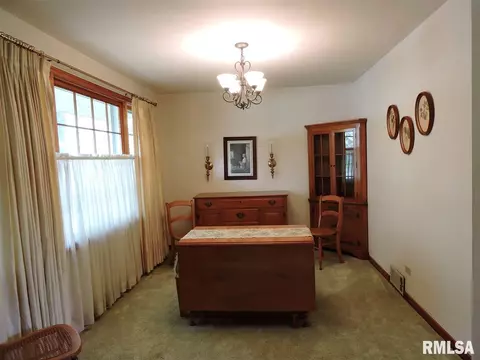 330 E Grant St, Macomb, IL 61455 photo 25