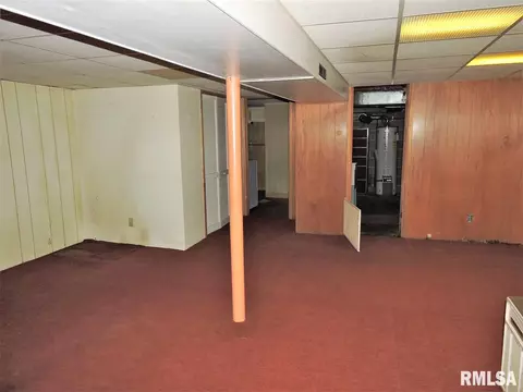 330 E Grant St, Macomb, IL 61455 photo 29