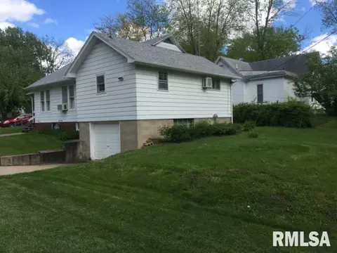 702 S Campbell St, Macomb, IL 61455 photo 11