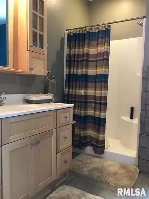 1140 E Carroll St, Macomb, IL 61455 photo 8