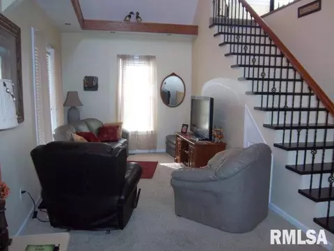 1140 E Carroll St, Macomb, IL 61455 photo 2
