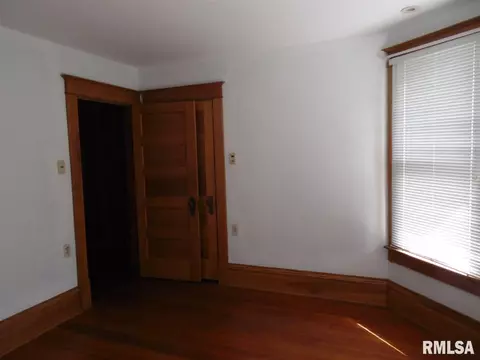 421 S Randolph St, Macomb, IL 61455 photo 23