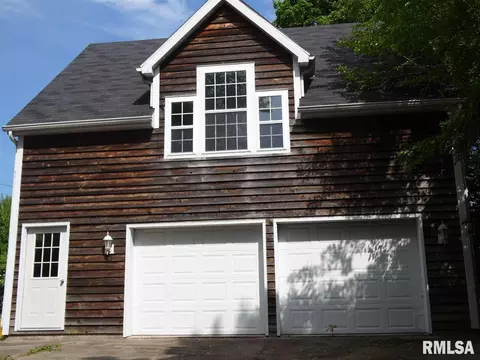 421 S Randolph St, Macomb, IL 61455 photo 32
