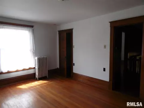 421 S Randolph St, Macomb, IL 61455 photo 25
