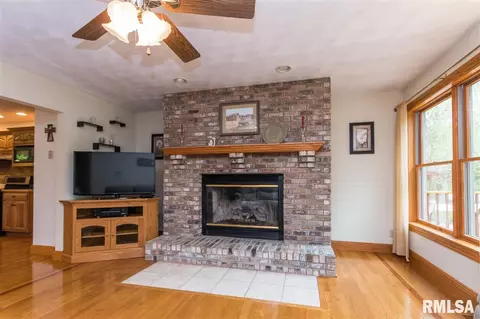 516 Justa Rd, Metamora, IL 61548 photo 10