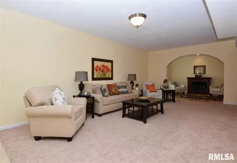 620 S Brookfield Dr, Dunlap, IL 61525 photo 18