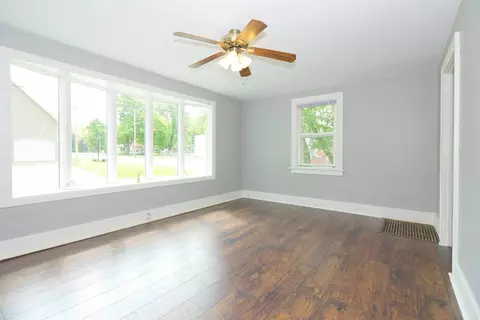 107 W 9th St, Lacon, IL 61540 photo 5