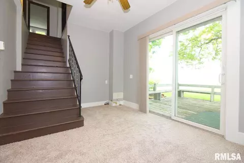 107 W 9th St, Lacon, IL 61540 photo 2
