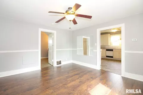 107 W 9th St, Lacon, IL 61540 photo 11