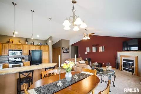 709 Simon St, Washington, IL 61571 photo 10