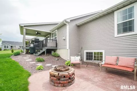 709 Simon St, Washington, IL 61571 photo 4
