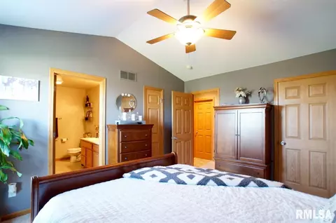 709 Simon St, Washington, IL 61571 photo 23