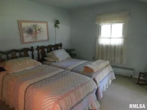 306 S Darst St, Eureka, IL 61530 photo 23