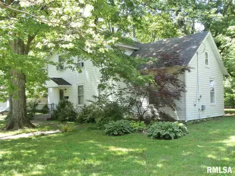 306 S Darst St, Eureka, IL 61530 photo 1