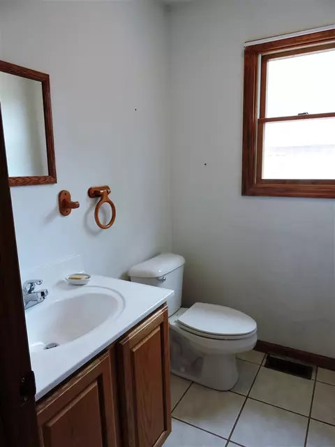801 N Madison St, Macomb, IL 61455 photo 18