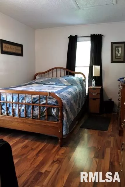 506 N Main St, Eureka, IL 61530 photo 9