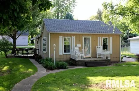 506 N Main St, Eureka, IL 61530 photo 1