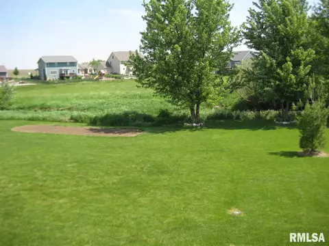 5 Bishops Ct, Washington, IL 61571 photo 8
