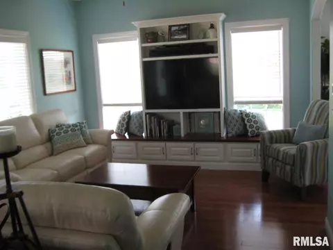5 Bishops Ct, Washington, IL 61571 photo 14
