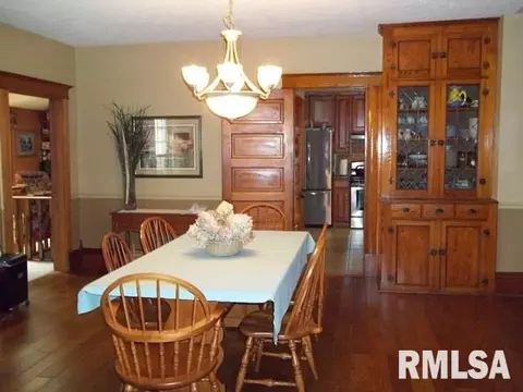 707 W Front, Roanoke, IL 61561 photo 10
