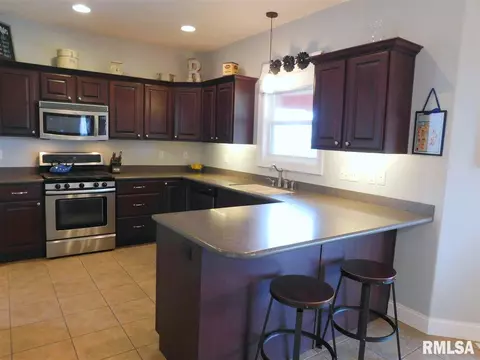 1405 Willow Dr, Washington, IL 61571 photo 9