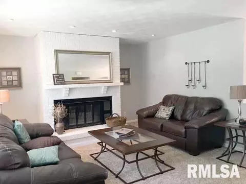 55 Aspen, Canton, IL 61520 photo 3