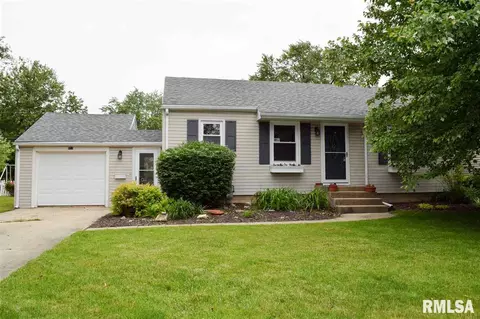 413 E Tyler St, Morton, IL 61550 photo 2