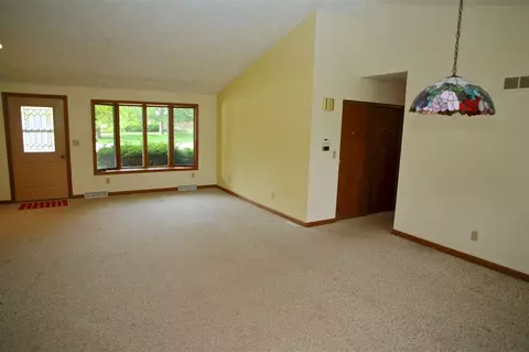 900 E Jackson St, Morton, IL 61550 photo 7