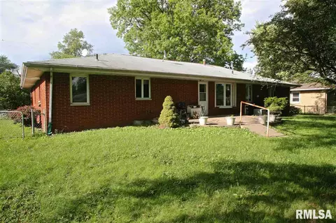 900 E Jackson St, Morton, IL 61550 photo 34