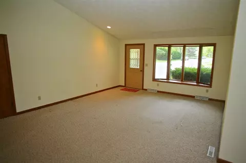 900 E Jackson St, Morton, IL 61550 photo 6