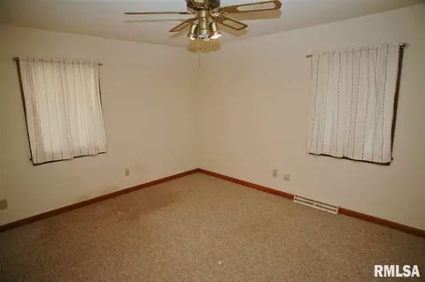900 E Jackson St, Morton, IL 61550 photo 21
