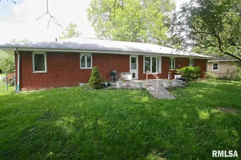 900 E Jackson St, Morton, IL 61550 photo 5