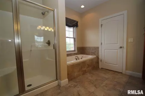 414 Cottingham Ln, Germantown Hills, IL 61548 photo 16