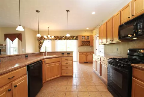 409 Windsor Dr, Germantown Hills, IL 61548 photo 9