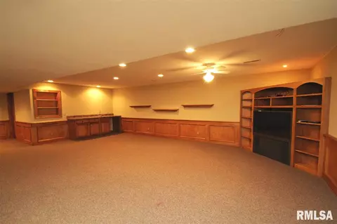 409 Windsor Dr, Germantown Hills, IL 61548 photo 24